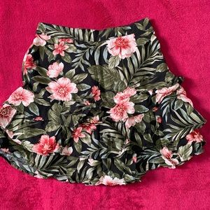 Floral skirt with ruffles
